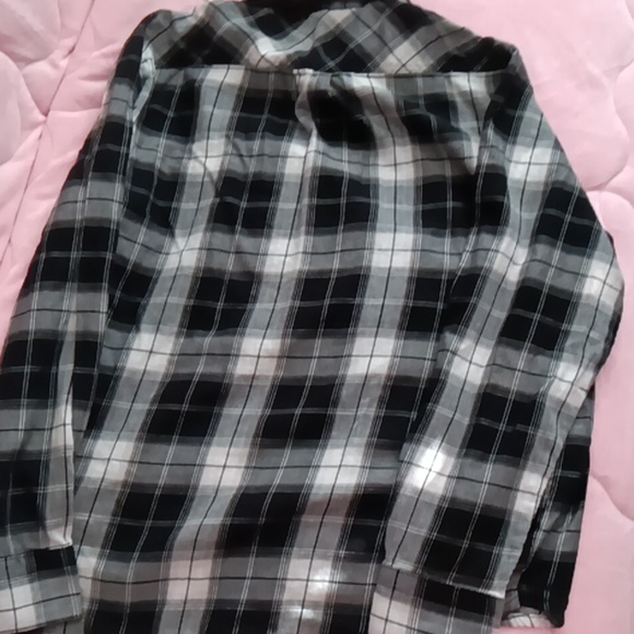 Divided's Plaid Long Sleeve Button Up - Picture 4 of 5